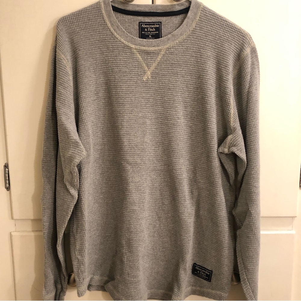 Abercrombie, XL men’s long sleeve, gray knit shirt, like new.